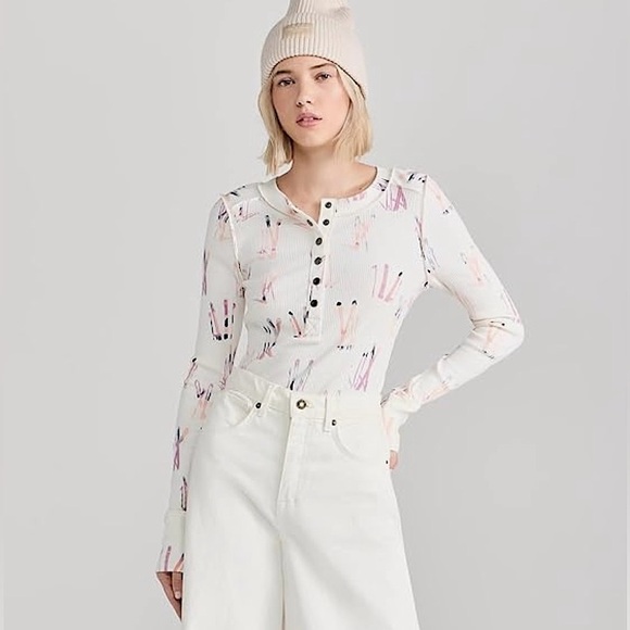 NEW FreePeople Movement Rally Printed
Layer Long Sleeve - Picture 7 of 12